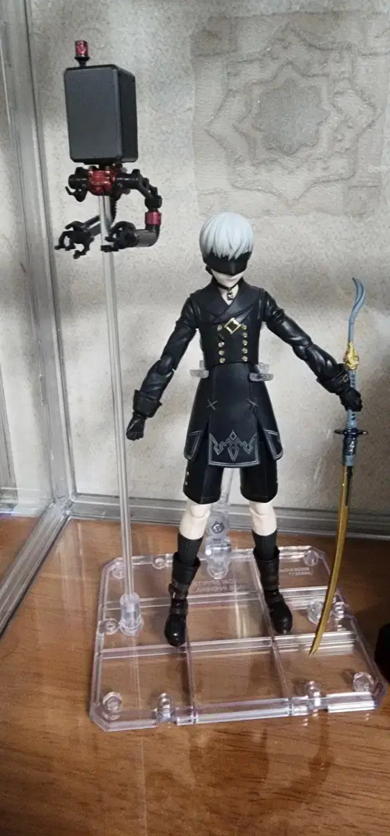 SHF 피규어 9S 팝니다.